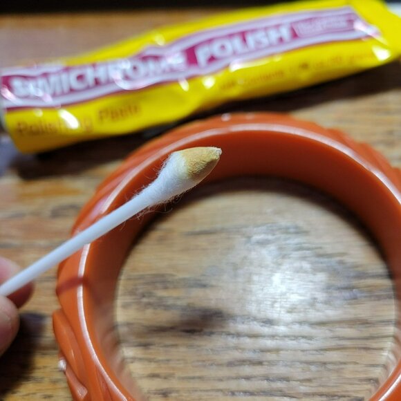 Vintage Carved Orange Bakelite Bangle Bracelet 3 Rosettes .75" Tested - Picture 9 of 11